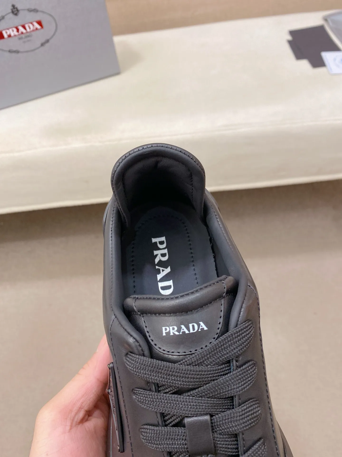 Men's shoes 💰 660💰 ✔️✔️✔️High-quality new PRADA counters are launched at the same time. The new men's shoes and 😘fabrics are selected from first-layer cowhide fabrics. Lining: Imported cowhide leather lining. 👍🏿High-end☄️Open-molded non-slip rubber outsole, exquisite lines, simple and elegant, comfortable and high-end for leisure travel. Code number: 38 to 45